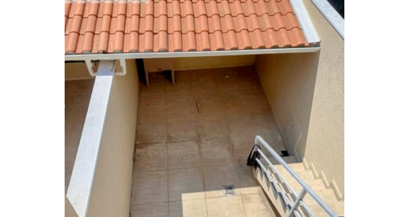 Sobrado novo à venda na Vila Bonilha na Rua Arnaldo Simões Pinto 156