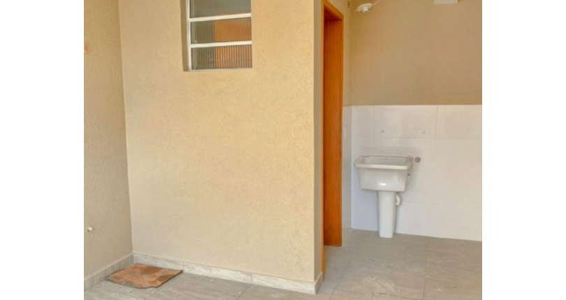 Sobrado novo à venda na Vila Bonilha na Rua Arnaldo Simões Pinto 156