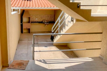 Sobrado novo à venda na Vila Bonilha na Rua Arnaldo Simões Pinto 156