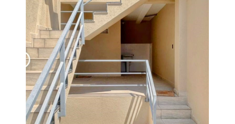 Sobrado novo à venda na Vila Bonilha na Rua Arnaldo Simões Pinto 156