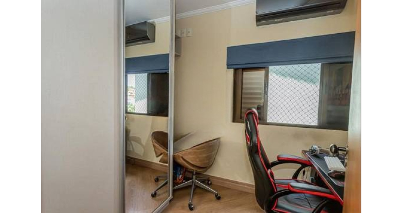 Sobrado à Venda no Parque São Domingos na Rua Professora Altina Maynardi de Araújo