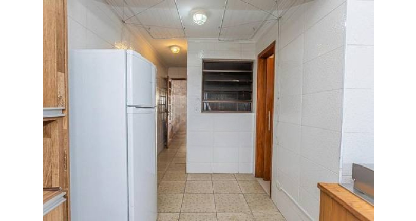 Sobrado à Venda no Parque São Domingos na Rua Professora Altina Maynardi de Araújo