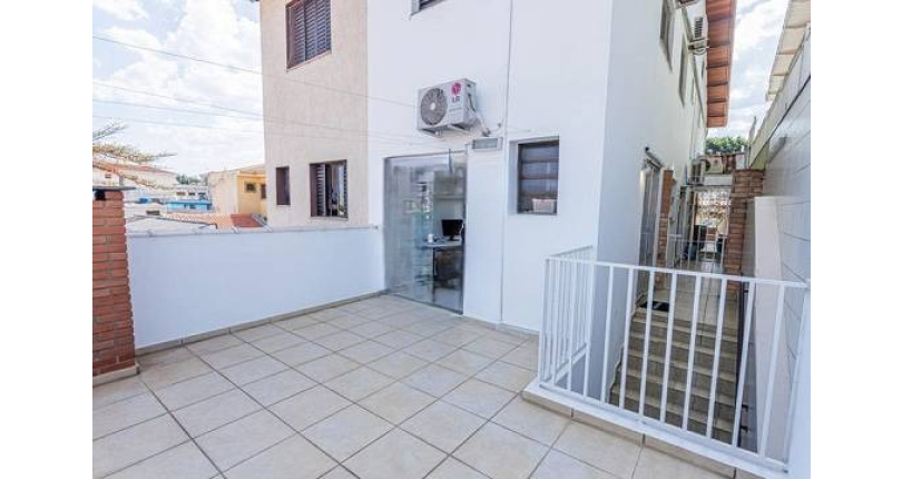 Sobrado à Venda no Parque São Domingos na Rua Professora Altina Maynardi de Araújo