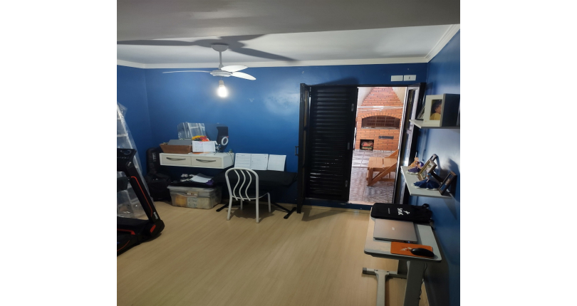 Belo Sobrado à venda no Conjunto Residencial Vista Verde na Rua Ricardo Abed,