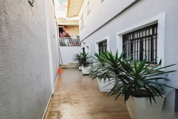 BELO Sobrado à venda no Parque São Domingos na Rua João Veloso de Oliveira 