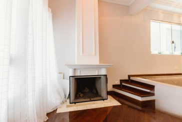 BELO Sobrado à venda no Parque São Domingos na Rua João Veloso de Oliveira 