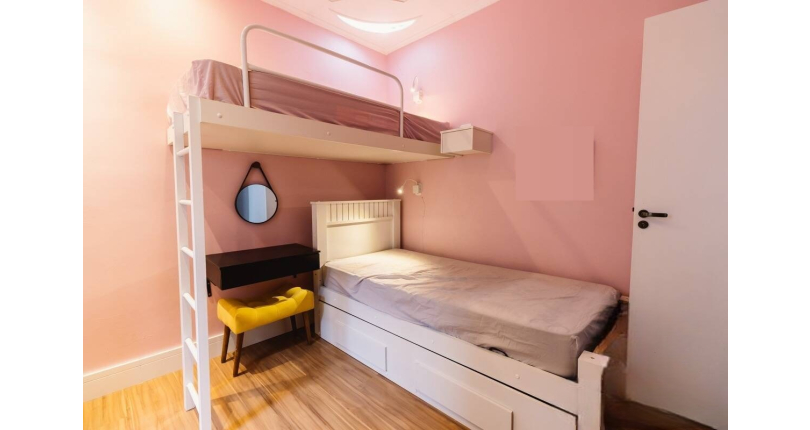 BELO Sobrado à venda no Parque São Domingos na Rua João Veloso de Oliveira 