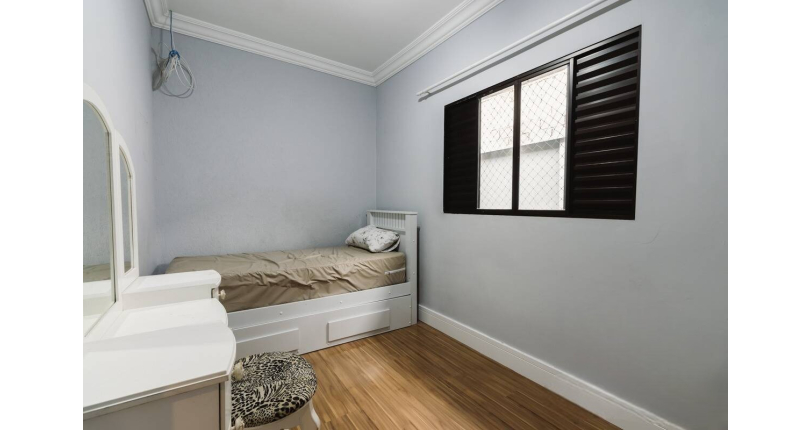 BELO Sobrado à venda no Parque São Domingos na Rua João Veloso de Oliveira 