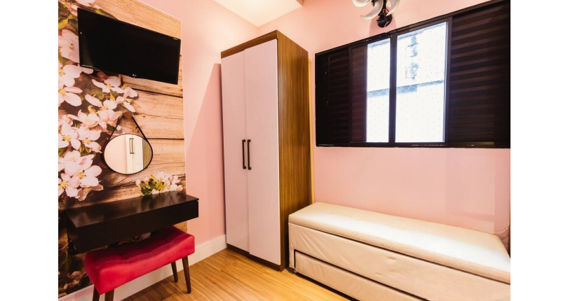 BELO Sobrado à venda no Parque São Domingos na Rua João Veloso de Oliveira 