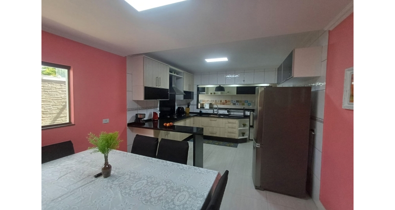 Sobrado à venda Rua Dois Vizinhos, Jardim Vista Linda - Imóveis à Venda