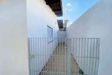 Casa Térrea à venda no Parque Maria Domitila na Rua Adolfo de Souza Carneiro