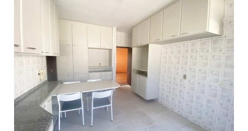 Casa Térrea à venda no Parque Maria Domitila na Rua Adolfo de Souza Carneiro