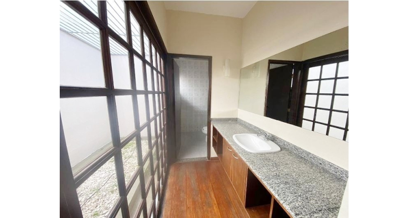 Casa Térrea à venda no Parque Maria Domitila na Rua Adolfo de Souza Carneiro