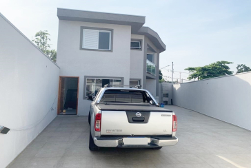 Belo Sobrado novo à venda na Vila Mangalot na Rua José Ataliba Ortiz 400,