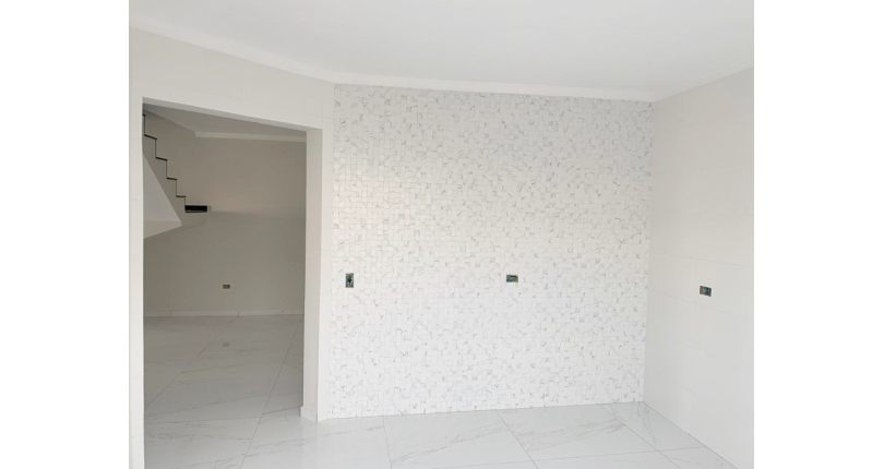 Belo Sobrado novo à venda na Vila Mangalot na Rua José Ataliba Ortiz 400,