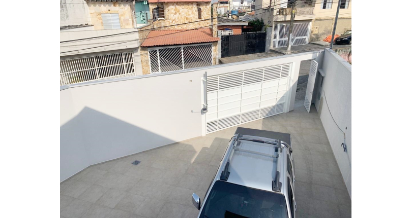 Belo Sobrado novo à venda na Vila Mangalot na Rua José Ataliba Ortiz 400,