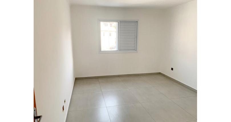 Belo Sobrado novo à venda na Vila Mangalot na Rua José Ataliba Ortiz 400,