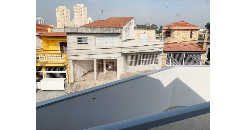 Belo Sobrado novo à venda na Vila Mangalot na Rua José Ataliba Ortiz 400,