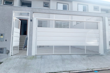 Sobrado novo à venda no Parque São Domingos na Rua Joaquim Pereira Lima 5