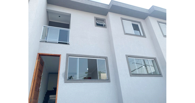 Sobrado novo à venda no Parque São Domingos na Rua Joaquim Pereira Lima 5