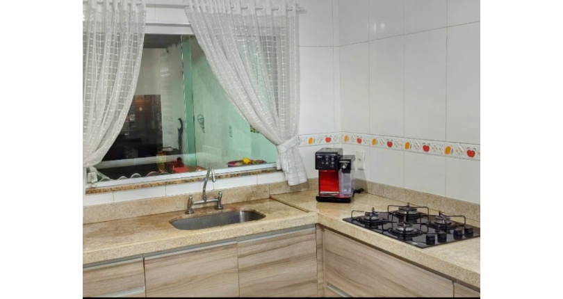 Sobrado à venda no Jardim Regina na Rua Padre Marcigaglia