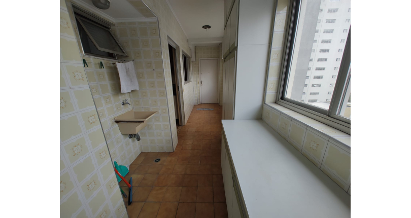 Apartamento à venda na Vila Pompéia na Rua Raul Pompéia 775, Condomínio Edifício Itapuã