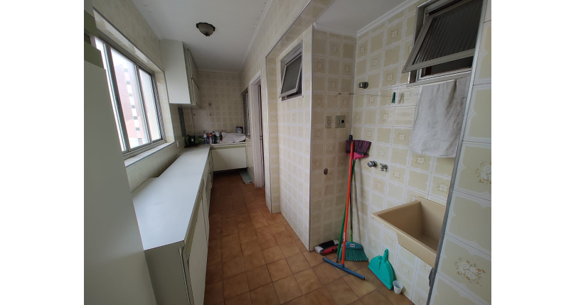 Apartamento à venda na Vila Pompéia na Rua Raul Pompéia 775, Condomínio Edifício Itapuã