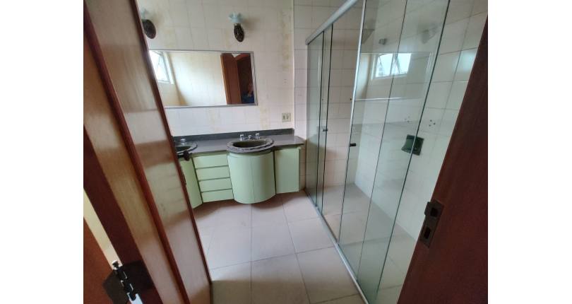 Apartamento à venda na Vila Pompéia na Rua Raul Pompéia 775, Condomínio Edifício Itapuã