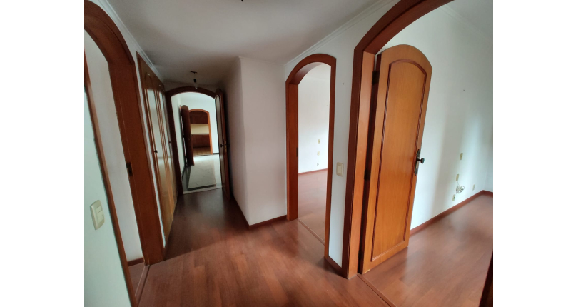 Apartamento à venda na Vila Pompéia na Rua Raul Pompéia 775, Condomínio Edifício Itapuã