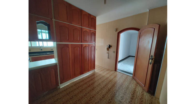 Apartamento à venda na Vila Pompéia na Rua Raul Pompéia 775, Condomínio Edifício Itapuã