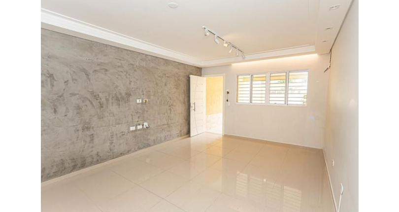  Sobrado à venda no Jardim Santo Elias na Rua Frederico Jacobi 