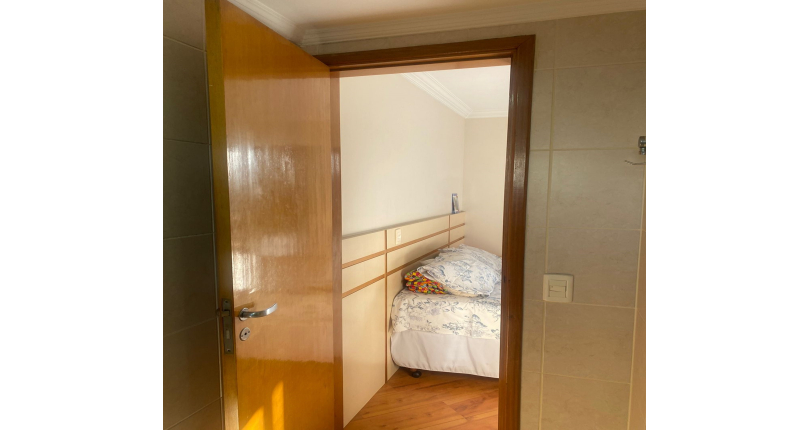 Apartamento à venda no Parque São Domingos na Rua Giovani Recordati 341