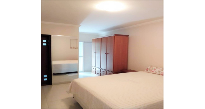 Sobrado à venda no Jardim Mangalot na Rua Jose Santos de Oliveira