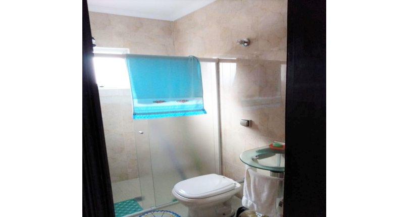 Sobrado à venda no Jardim Mangalot na Rua Jose Santos de Oliveira