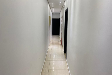 Lindo Sobrado à venda no Jardim Regina na Rua Crispim Santos, 