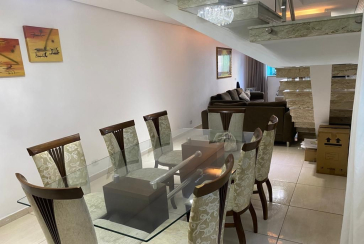 Lindo Sobrado à venda no Jardim Regina na Rua Crispim Santos, 