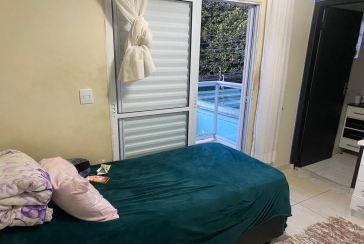 Lindo Sobrado à venda no Jardim Regina na Rua Crispim Santos, 