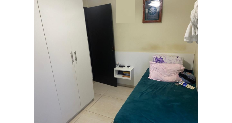 Lindo Sobrado à venda no Jardim Regina na Rua Crispim Santos, 