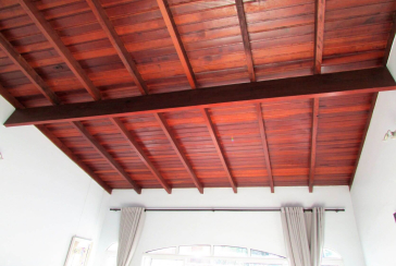 Sobrado à venda no Jardim Regina na Rua Carlos Mauser