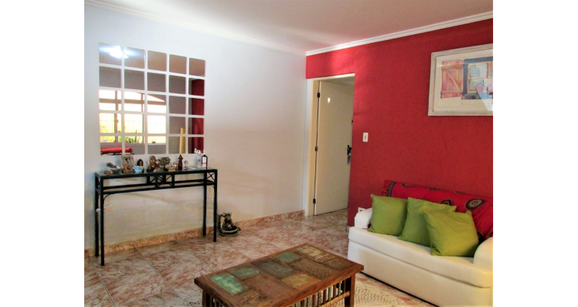 Sobrado à venda no Jardim Regina na Rua Carlos Mauser