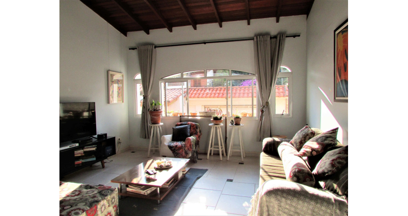 Sobrado à venda no Jardim Regina na Rua Carlos Mauser