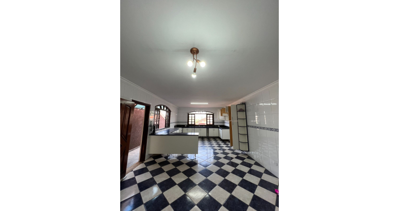 Sobrado à venda no Jardim Cidade Pirituba na Rua Pináceas,