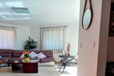 Belo Sobrado à venda no Conjunto Residencial Vista Verde na Rua Ricardo de Freitas