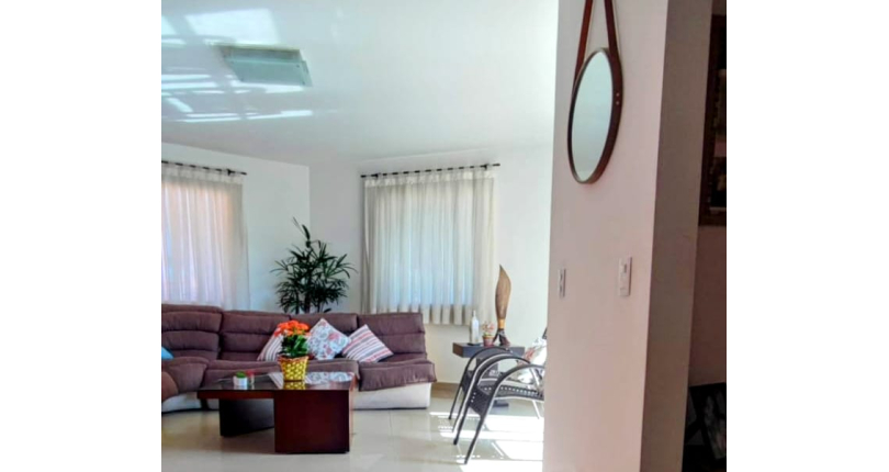 Belo Sobrado à venda no Conjunto Residencial Vista Verde na Rua Ricardo de Freitas