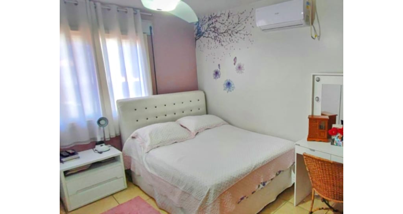 Belo Sobrado à venda no Conjunto Residencial Vista Verde na Rua Ricardo de Freitas