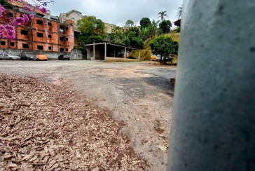 Área Comercial à venda na Vila Boaçava na Rua Erva de Ferro,