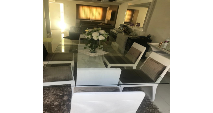 Belíssimo Sobrado à venda no Parque São Domingos na Rua Giovani Recordati 68