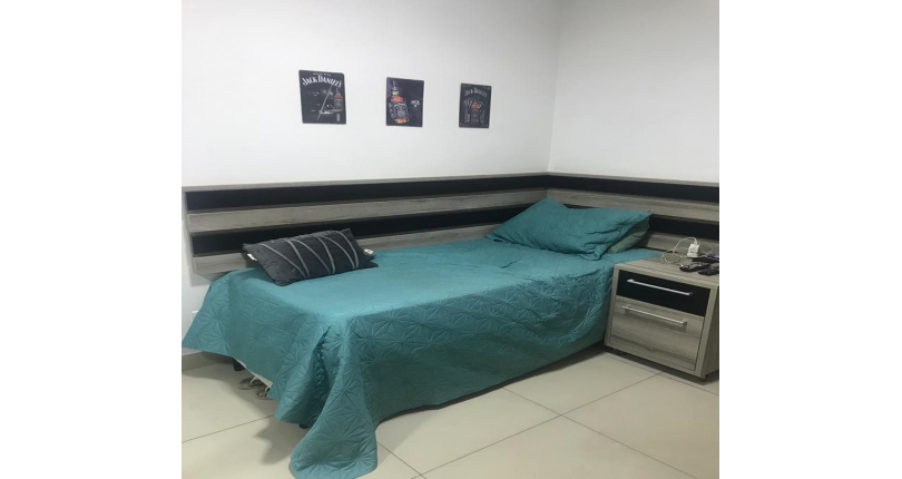 Belíssimo Sobrado à venda no Parque São Domingos na Rua Giovani Recordati 68