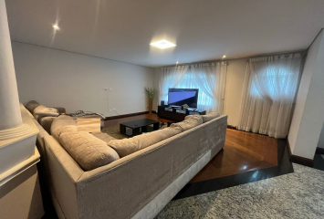 Lindo Sobrado à venda no City América na Rua Engenheiro Jayme Rocha Pereira