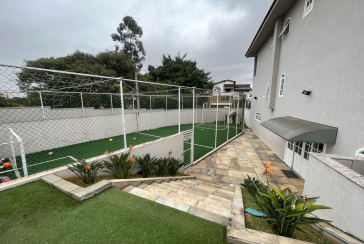 Lindo Sobrado à venda no City América na Rua Engenheiro Jayme Rocha Pereira